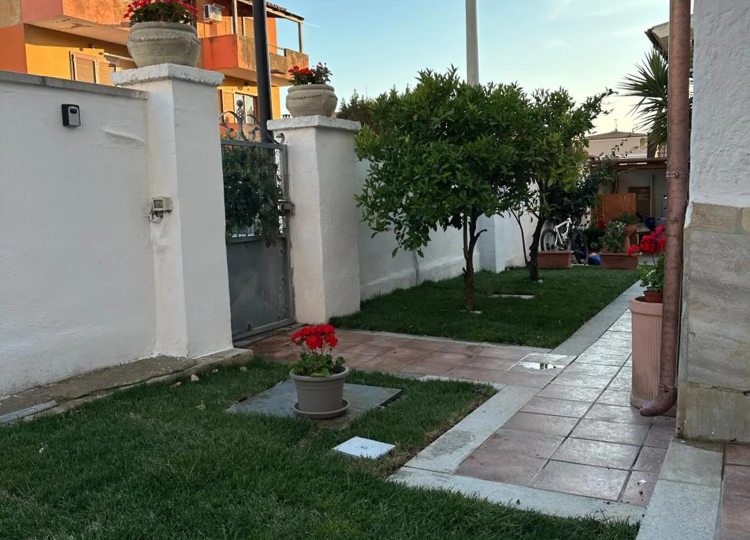 Garden House Bed and Breakfast Όλμπια 0*,  Ιταλία